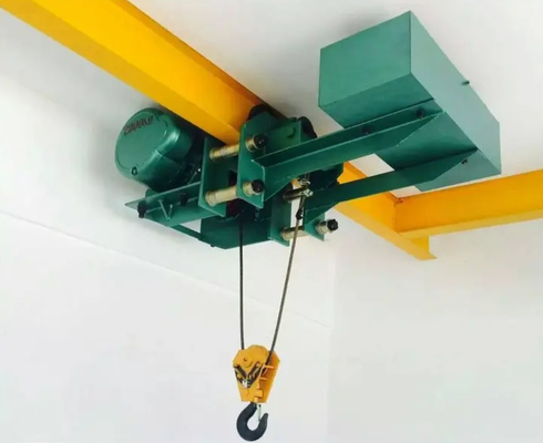 Grues électriques à faible hauteur libre de 10 tonnes fixées dans une grue Eot en boîte à l'aide