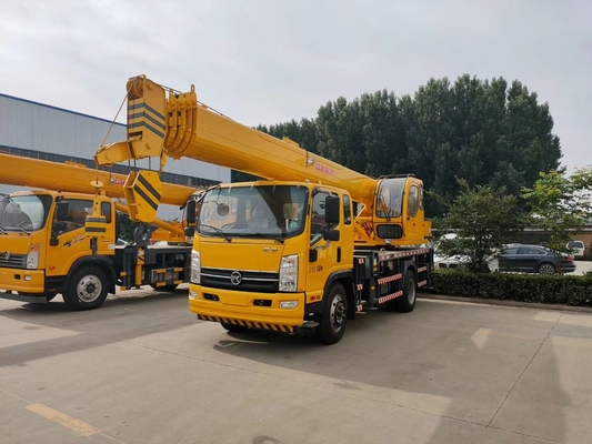 Boom monté par camion d'un seul bloc Crane For Lifting Material d'OIN 24m-66m