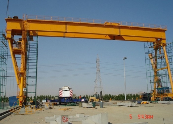 Type grue de botte de la grue de portique de poutre de double de 500T 28.5M Span Outdoor Overhead