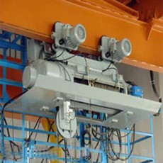poutre simple Crane With Heat Resistance Shield aérien de fonderie de taille d'ascenseur de 6-20m