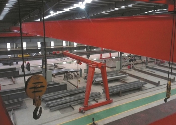 Entrepose le portique portail Crane With Hook de la grue 1-20t électrique