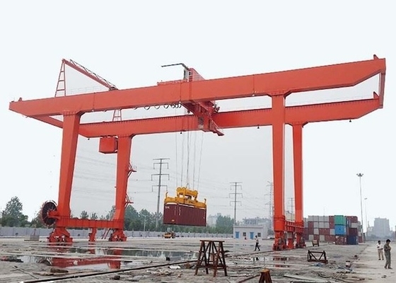 Grue sur rail de manipulation de matériel de la grue de portique de conteneur de pneu en caoutchouc de RMG 40T