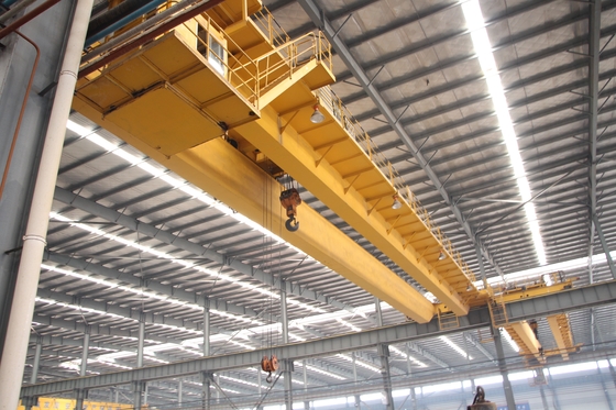 l'atelier 5T-75T est équipé d'une grue aérienne à double ascenseur Q235B Q345B
