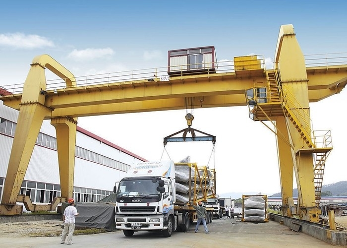 Type grue de Ton Gantry Crane Hoist Box du contrat 10 de grande envergure de portique de fret de port