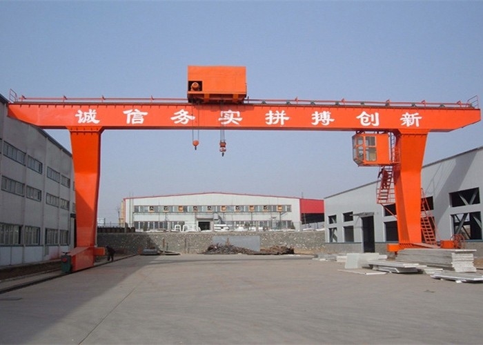 Charges lourdes de levage de MG 39.4m/Min 32/5 Ton Double Girder Gantry Crane de la CE