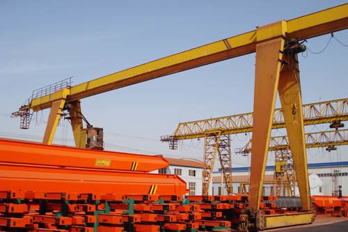 Type portique de déplacement Crane Single Girder Pendant Control de botte de grue électrique